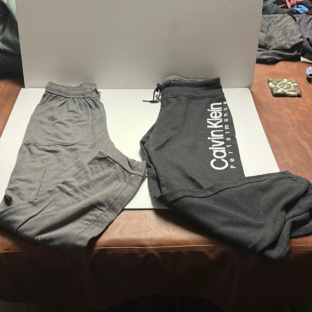 Set of 2 active lounge wear Max Studio and Calvin Klein Performance size large